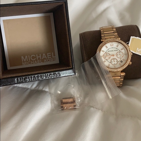 Michael Kors watch - Picture 3 of 3